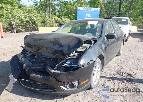 2012 Ford Fusion S из США, поврежденный, VIN 3FAHP0GA0CR272684